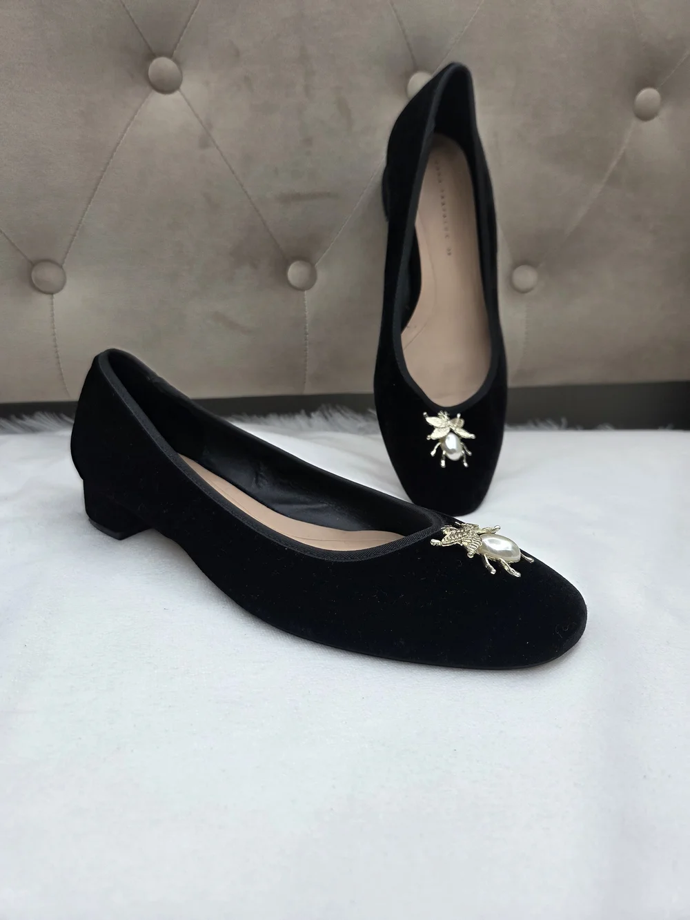 Zara Trafaluc Black Velvet Pearl Bee Embellished Ballet Flats EU 39